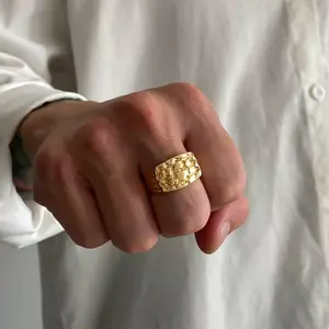 Men's ring - same color inside and out