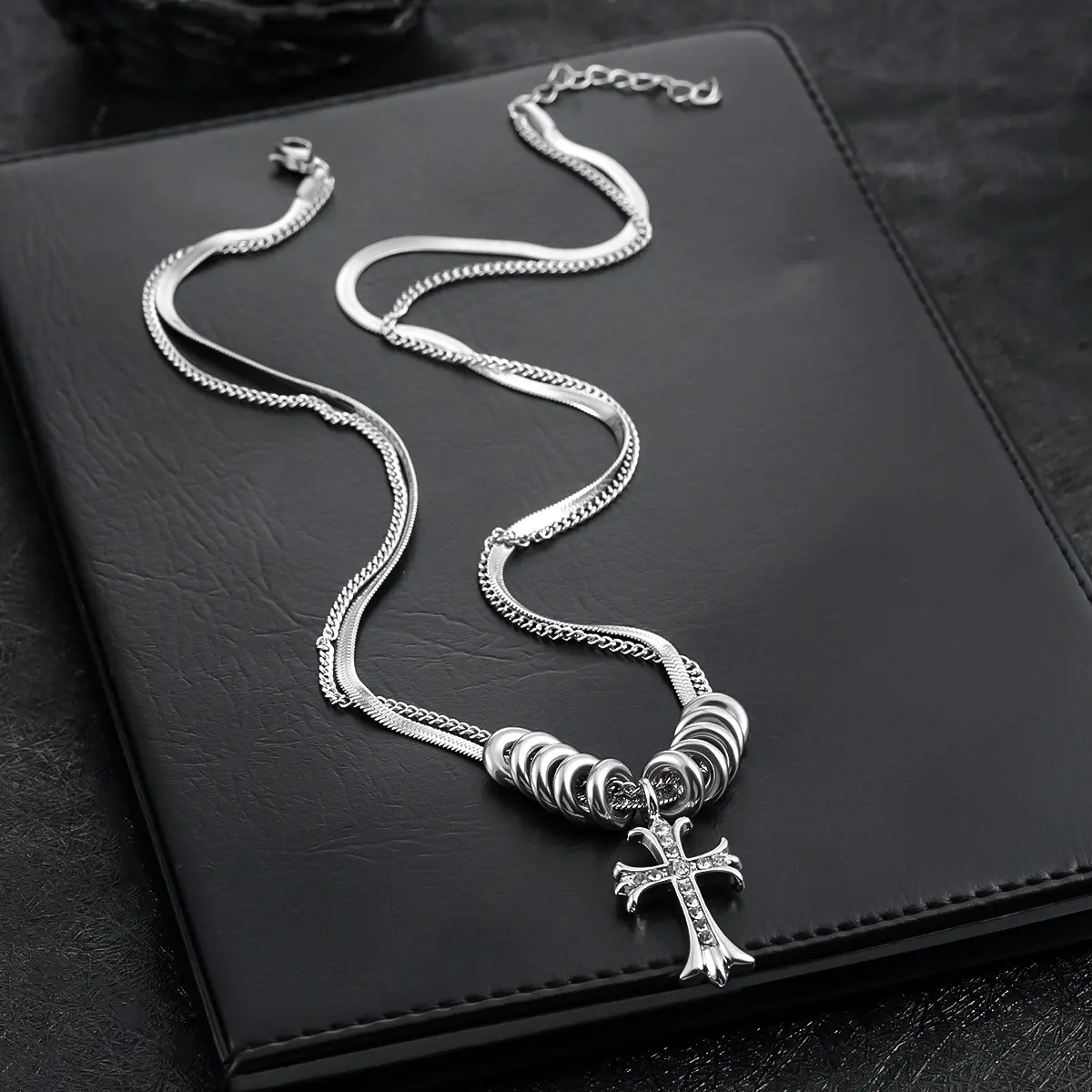 Double-Layer Cross & Circle Necklace Men & Women – Stainless Steel Waterproof Unisex Chain, Tarnish-Free Minimalist Jewelry,Hip Hop Minimalist Chain