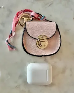 Mini purse for AirPod/pro