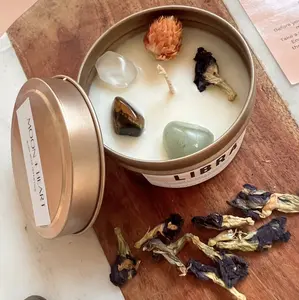 The Moon Heart Libra Intention Candle - zodiac sign- with crystal infused for manifestation Aroma Decor Gift Scent Autumn Cozy Creamy Flowers Fragrance Hand