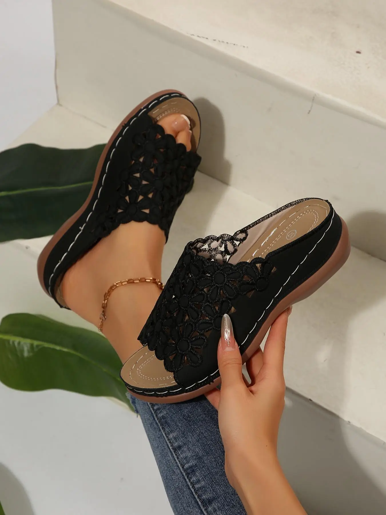 Women's Fashionable Hollow Out Design Slippers, Casual Comfortable Slippers for Summer, Lightweight Breathable Shoes for Daily Wear