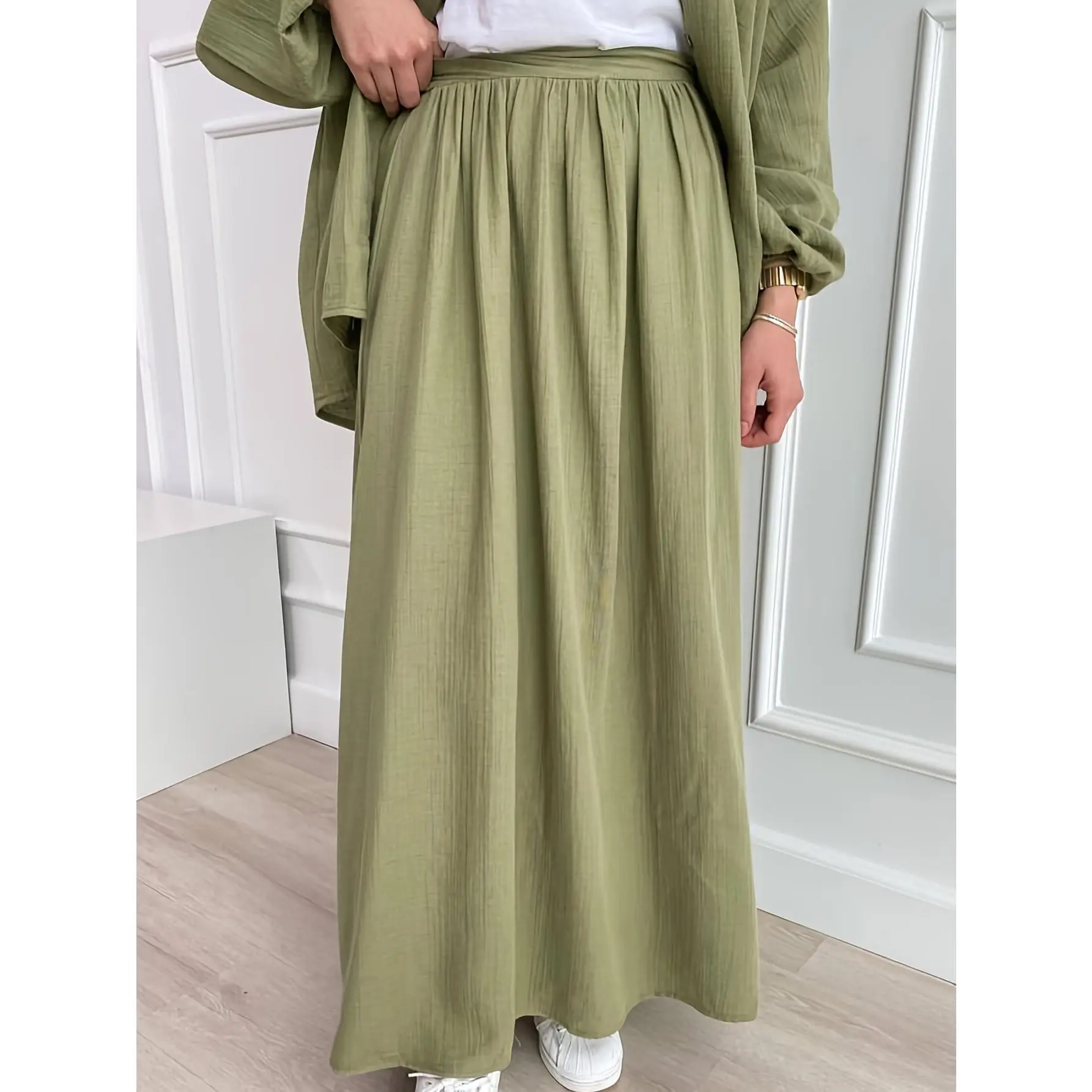Elegant Green Two-Piece Skirt Set for Muslim Women - Chic Bubble Sleeve Button-Up Shirt & Pleated Maxi Skirt, 100% Polyester, Ideal for Spring/Autumn