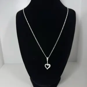 Cadena fígaro con dije de corazón  plata 925 - 20 inch