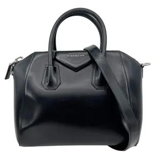 Pre-owned Givenchy Leather Shoulder Bags Antigona Small Box Shoulder Bag Black