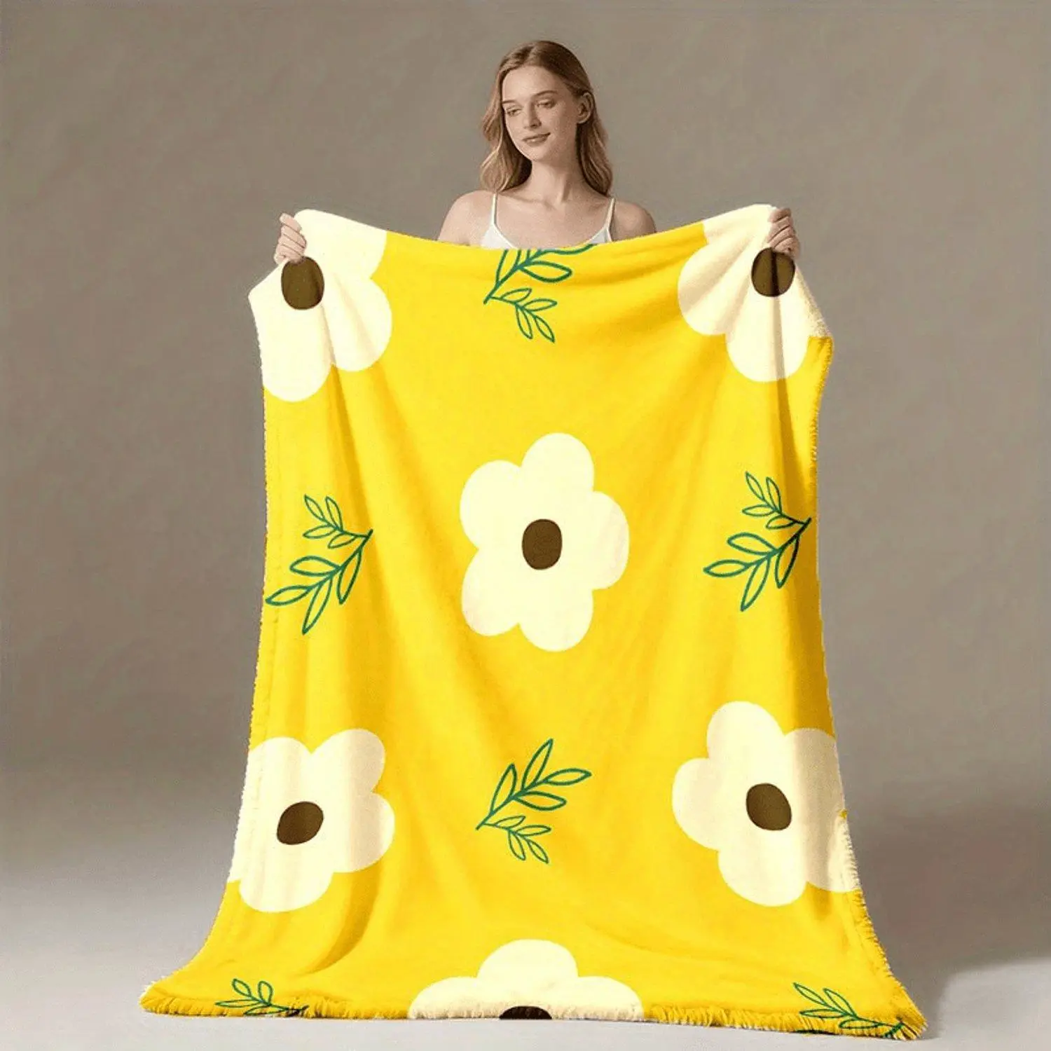 1pc Ultra-Soft Plush Flannel Blanket - Oversized Double/Queen Bedspread, Mustard-Yellow with White Daisies & Green Foliage, All-Season Cozy Bed Cover, Sofa Throw, Travel & Camping Bedspread, Machine Washable (No Shedding), &