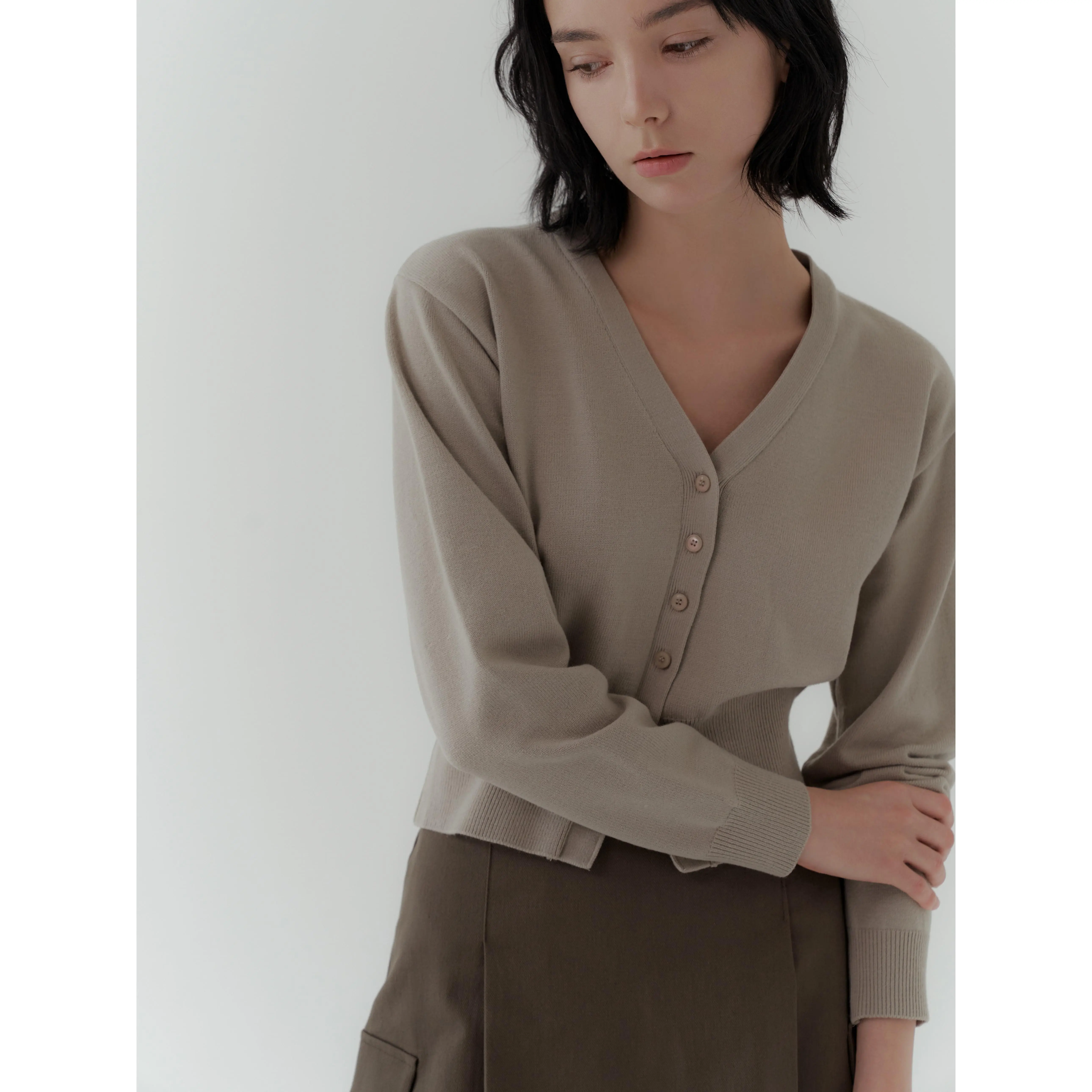 BALLOON SLEEVE SLIT KNIT CARDIGAN