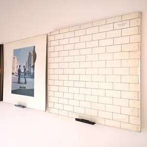 Metal Vinyl Record Rack, 8cm L-Shaped Wall Mount, No Drilling Required, Industrial Style, Includes Screws, Suitable for Gallery Walls