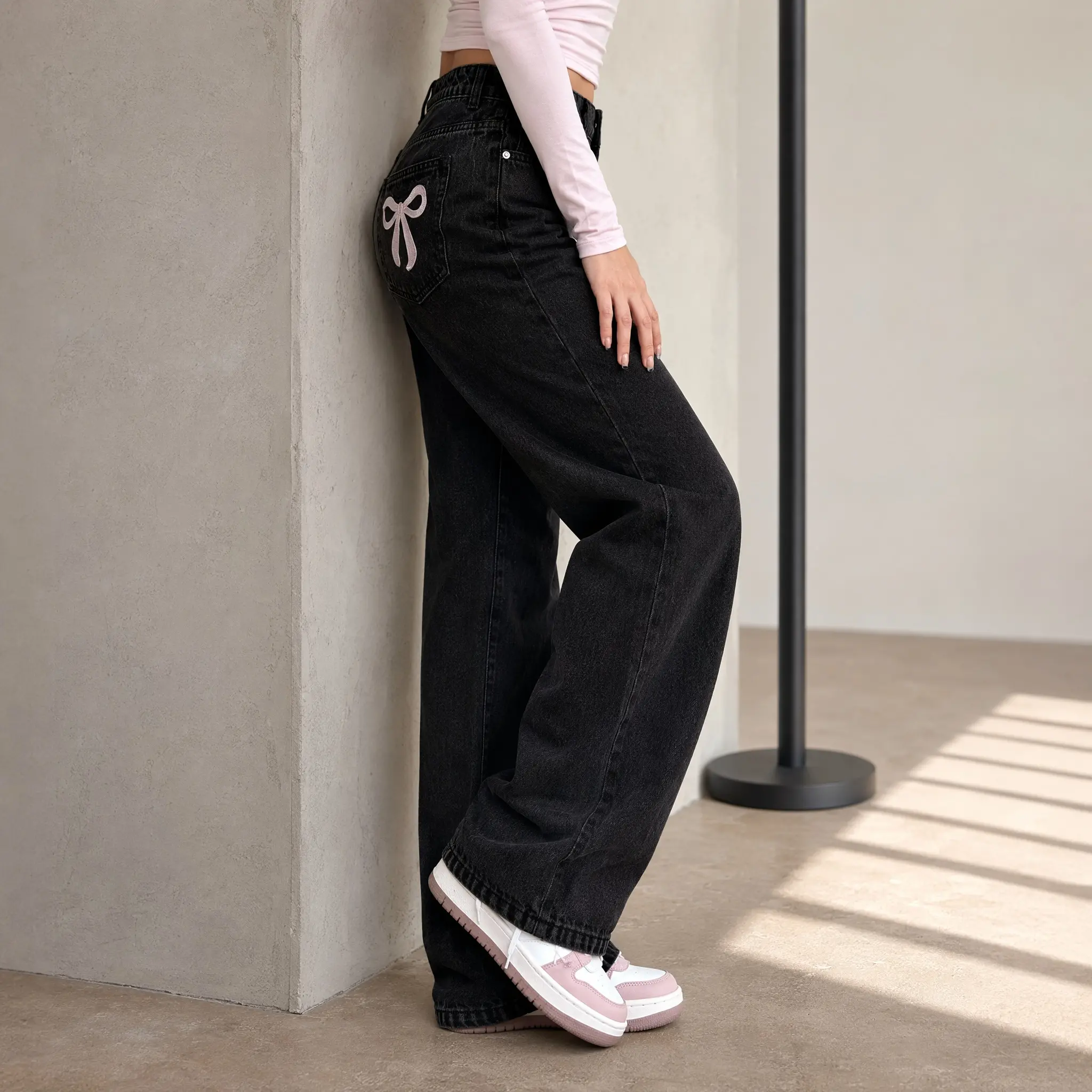 Women’s High Waisted Wide Leg Jeans, Pink Bow Embroidery Back Pocket Baggy Denim Pants, Loose Fit Y2K Straight Leg Jeans for Casual Streetwear Daily Outfits