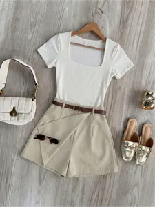 New style square-neck slim-fit short-sleeve one-piece jumpsuit with asymmetrical slit culottes set, Womenswear casual and minimalist, suitable for everyday daily versatile wear