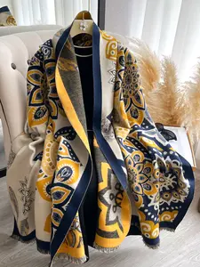 Women's Elegant Beautiful Pattern Ethnic Print Shawl, Thick Warm Scarf for Fall & Winter, Perfect Gift for Women, Fashion Accessory for Any Occasion