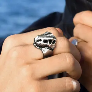 FaithHeart Cuban 7mm Wide Band Cuban Dinosaur Stainless Steel Chain Cool Ring