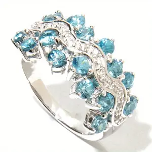 Exquisite and elegant sparkling halo ring inlaid with multiple round-cut luxurious sparkling zircons, elegant wedding ring, promise ring suitable for women and girls, Valentine's Day jewelry y2k