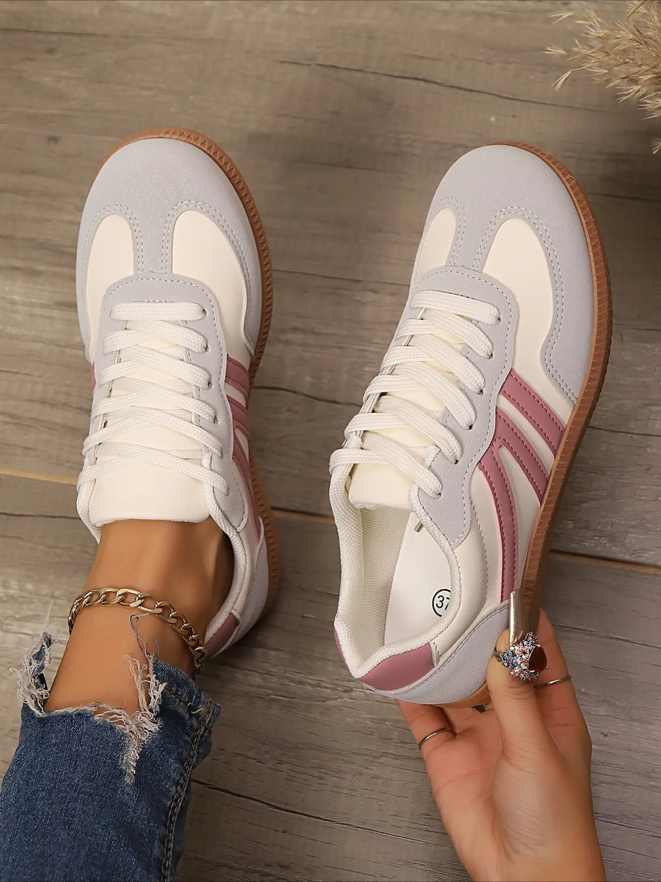 Women's Walking Comfort Shoes, PU Leather Casual Footwear, Less Than Ankle Height, Rubber Sole, All Seasons, Plain Pattern, Trendy Walking Shoes