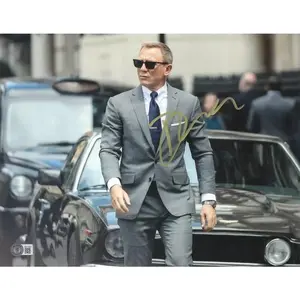 Daniel Craig Authentic Autographed 11x14 Photo