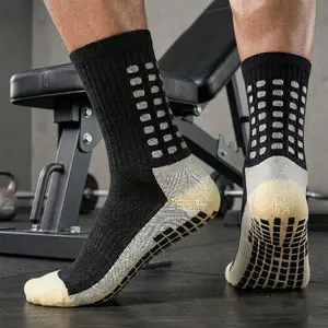 3 Pairs Men's Professional Non-Slip Athletic Socks - High-Traction Silicon Grip Performance Socks for Gym Training, Basketball & Powerlifting