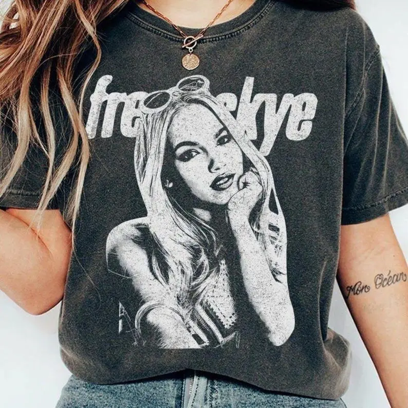 Vintage Freya Skye Shirt, Descendants Zombies Worlds Collide Tour, The Rise Of Red Tee, Descendants Concert, Freya Skye Music Tour