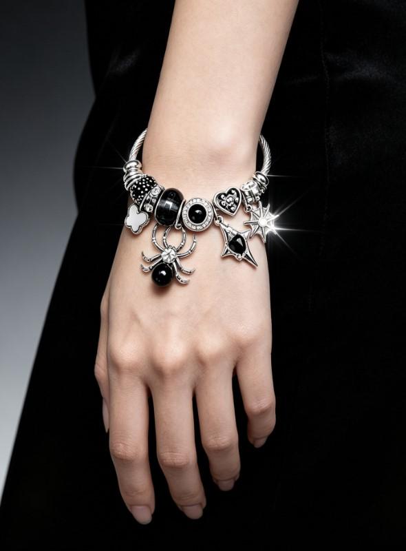 Silver Twisted Cable Open Bangle Bracelet, Black Crystal Spider & Gothic Heart Star Charms Beaded Bracelet, Punk Fashion Jewelry Gift for Women