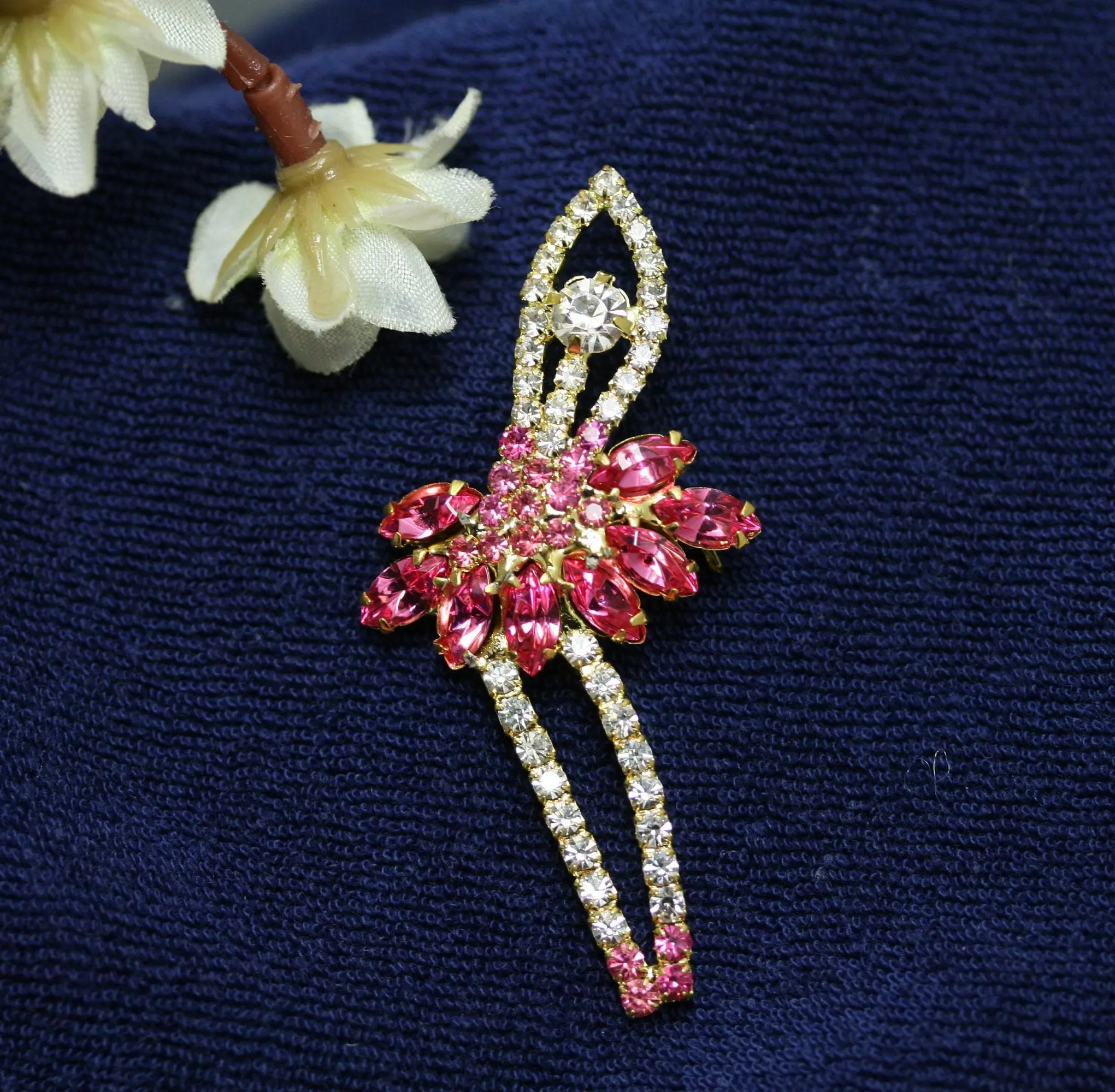 Vintage Sparkling Pink Rhinestone Ballerina Brooch Pin - Fashion Collar Clip Accessory for Clothing