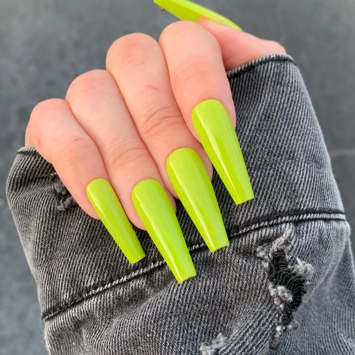 WIREDNAILS: High-End Prep Kit & Hand-Painted Press On Nails Bright green Reusable Strong Nail Care Nail Art false nails Long Lasting Manicure