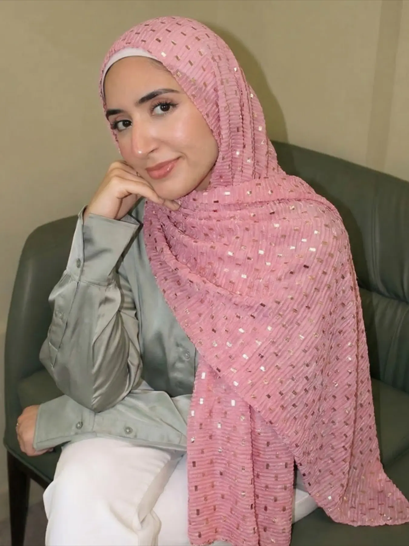 Casual Retro Polyester Sequin Shawl Scarf, Summer Women's Beach Party Turban Hijab Muslim Headscarf Cover, Sun Protection Windproof Headscarf, Modesty Hijab Wrap, Versatile Fashion Accessory
