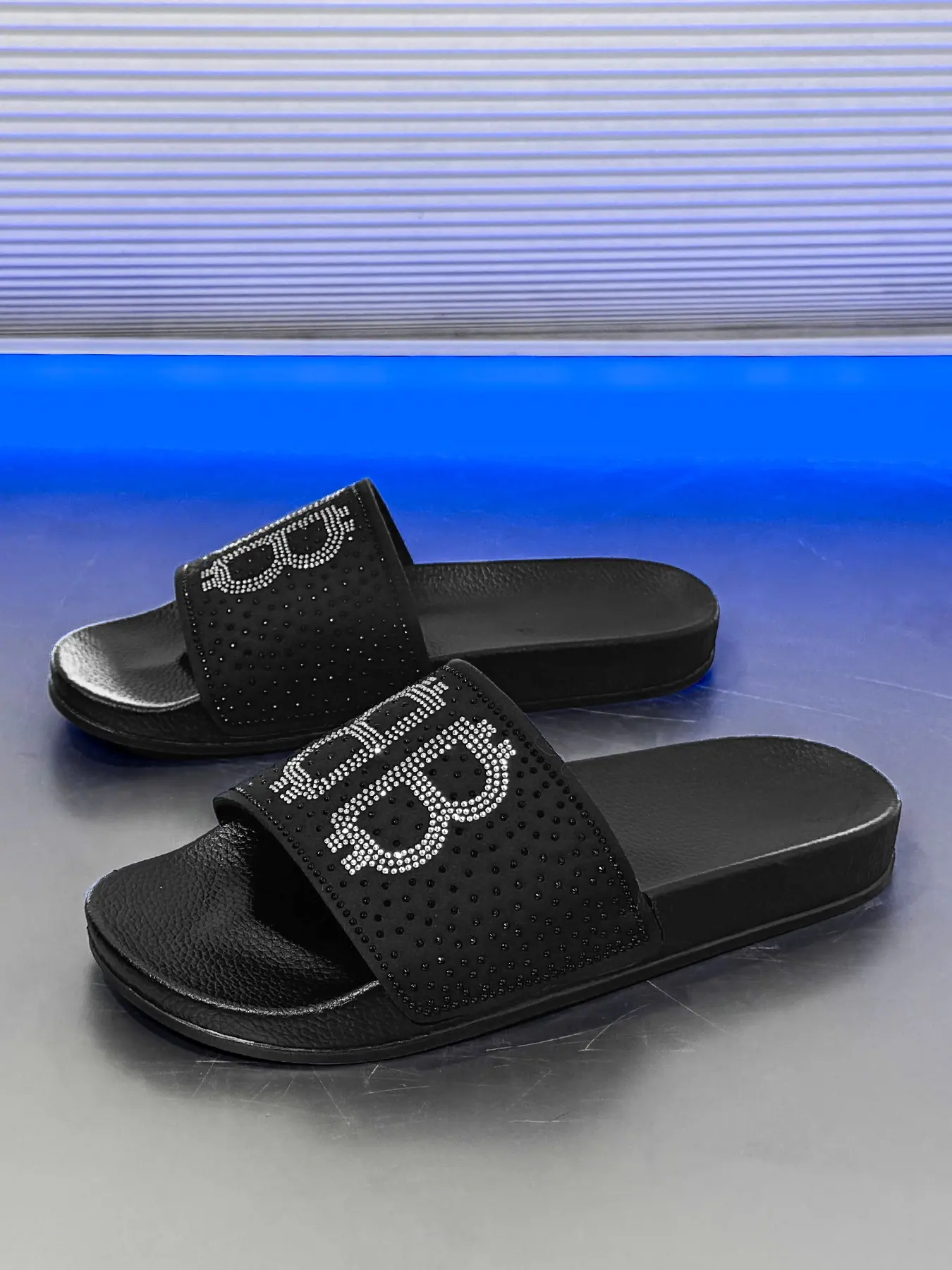 Men's Asymmetrical Striped Strap Sandals, Lightweight Breathable Eva Indoor Slide Slippers, Beach Resort Slippers, Casual Summer Beach Shoes, Anti-Slip Thick Sole Design, Non Slip Slippers, Thick Bottom Slippers