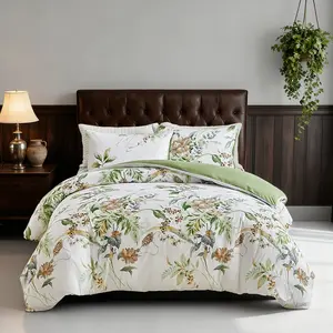 This 2/3 counts white and green floral print duvet cover set is made of soft and breathable polyester fiber. a comfortable bedding set with zipper and corner straps .romantic bedroom accessory,9 sizes, suitable for all seasons, gift.