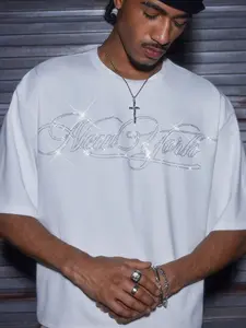 Men's short-sleeved shirt with a rhinestone "New York" Graphic design, made of 100% polyester Solona fabric, a soft and lightweight material suitable for parties, everyday wear, and vacations—a wardrobe essential.