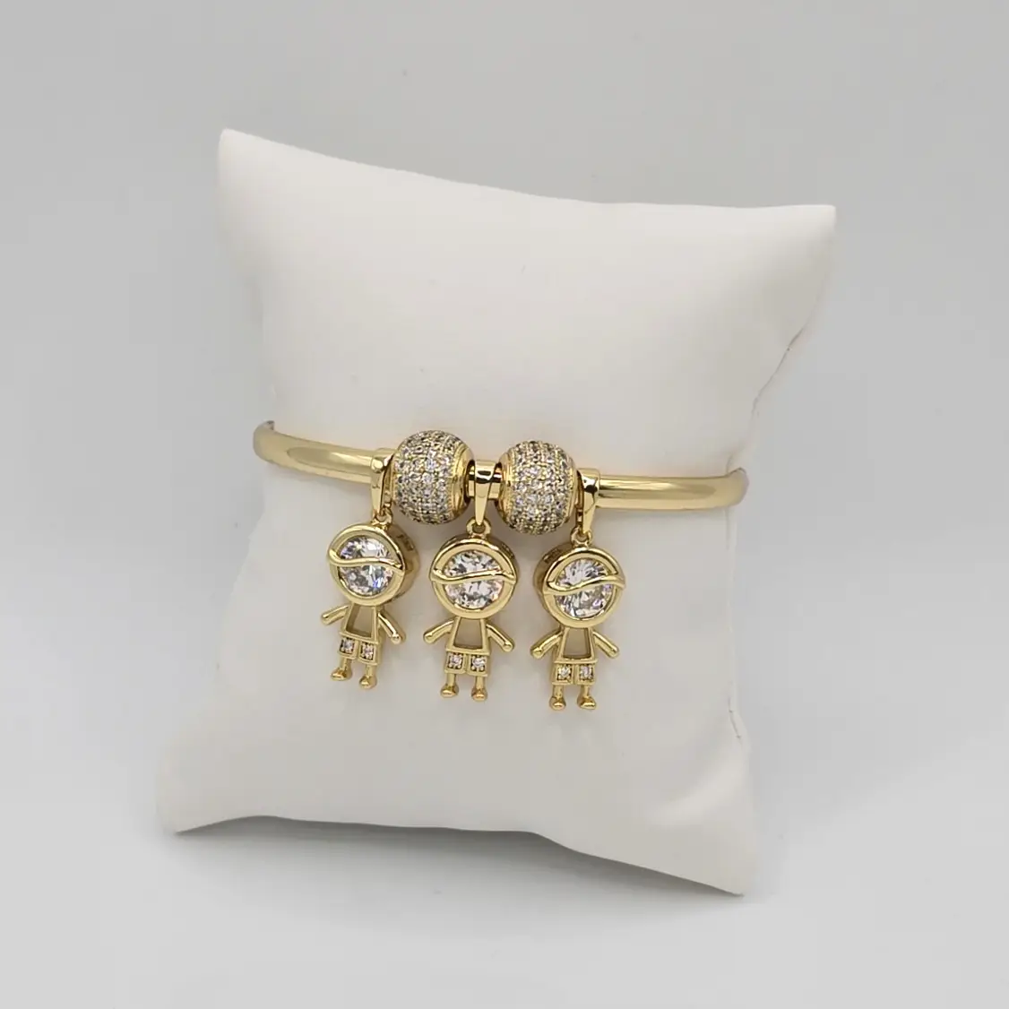 Exquisite Detailed Bracelet with Removable Pendant - Bracelet with Charms Women Accesories