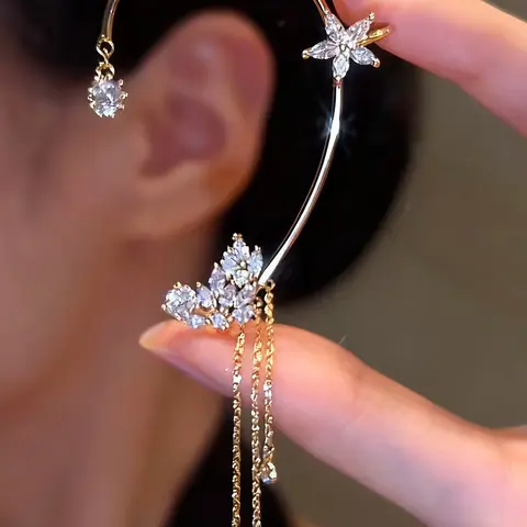 Elegant Starry Fringe Ear Cuff Clip, Star and Fringe Earrings, Rhinestone Wheat Earring Studs No Piercing, Versatile Daily Wear Jewelry for Parties, Ear Cuffs Non Piercing