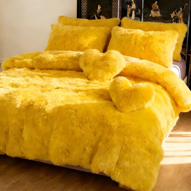 Classic Winter Plush Faux Fur Duvet Cover Set, 4 Pieces (1 Duvet Cover + 1 Heart Pillow + 2 Pillow Shams), Super Soft & Snuggly