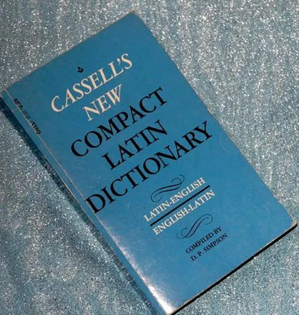 USED Book - Cassell's New Compact Latin-English English-Latin Dictionary by D. P. SIMPSON (Unknown)