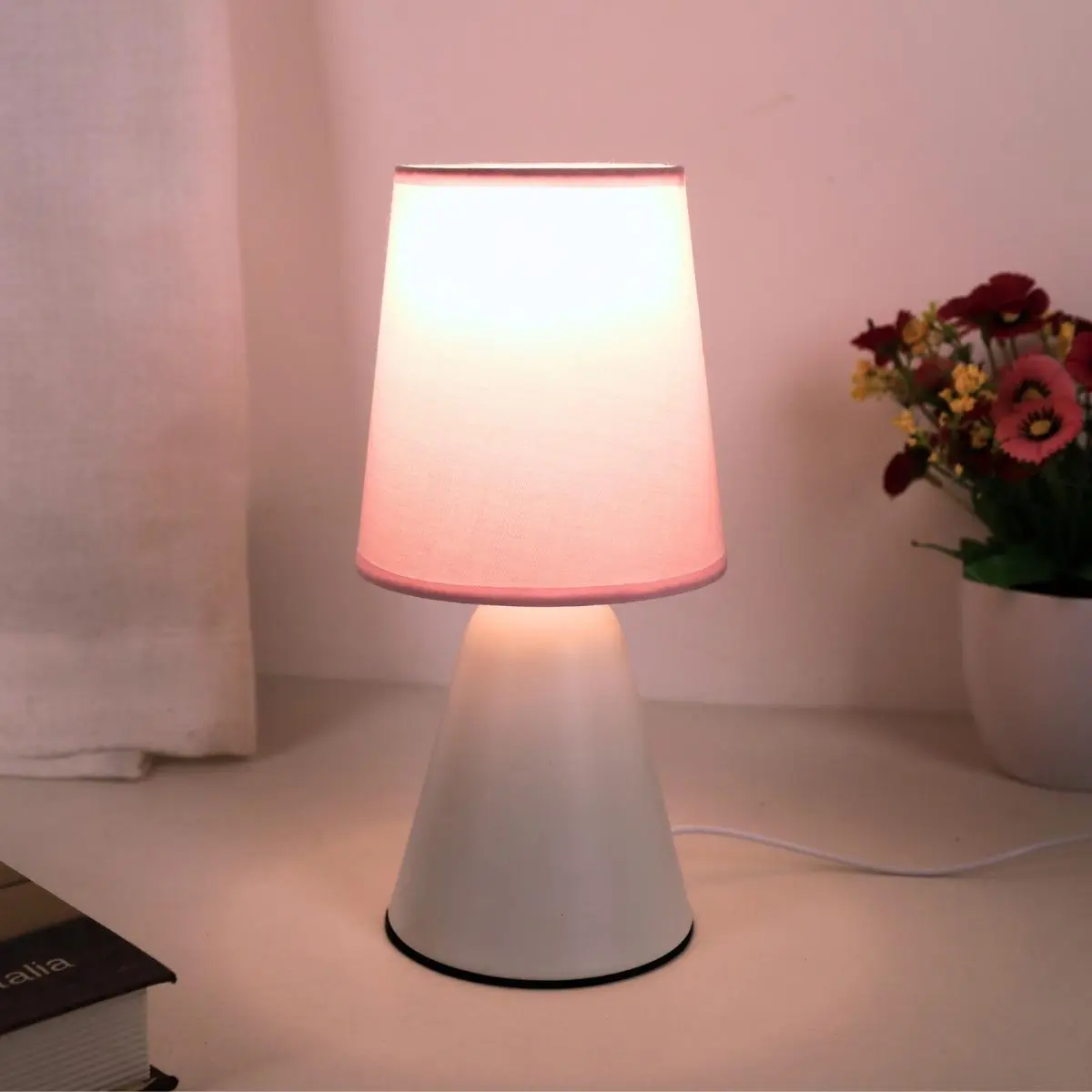 USB Powered Table Lamp, Modern Fabric Night Light, Bedside Lamp, Desk Lamp for Bedroom, Living Room, Home Decor, Indoor Decorative Light, Home Decoration Lamp, Modern Nightstand Lamps
