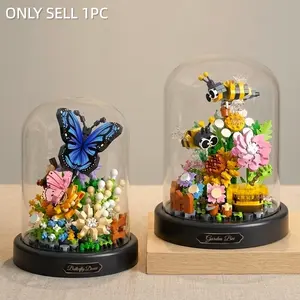 Butterfly Bee Flower Building Blocks Set with Glass Dome, Mini Bricks Flower Bouquet Toy, DIY Botanical Collection Model, Stacking Building Blocks, Ideal Gift for Kids Adults on Birthday, Christmas, Easter, Valentine's Day, Home Decor