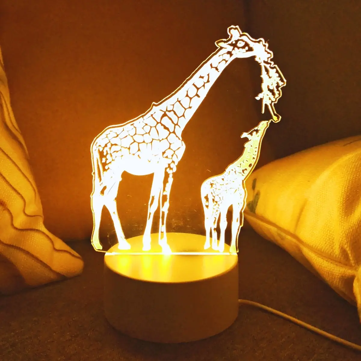 1pc 3D Giraffe Night Light USB Powered, Modern Style Desktop Decoration for Bedroom Living Room, Creative Gift Idea, LED Illuminated Tabletop Lamp, Led Lights