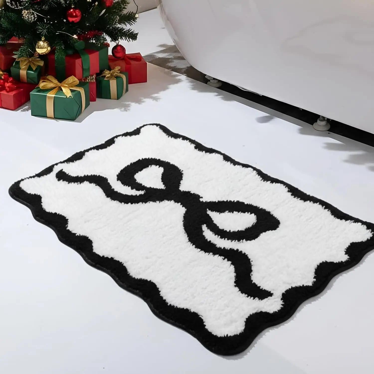 Black Bow Bathroom Rug 20" x 32" Scalloped Bow Bath Mat Non Slip Cute  Aesthetic Carpet Preppy Room Decor Microfiber Absorbent Mat for Mother's Day Bathtub Shower Bedroom