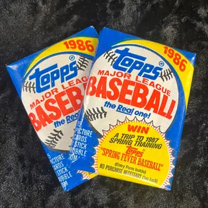 Two Packs of 1986 Topps Baseball Cards