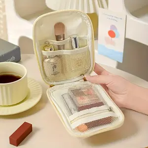 Portable Makeup Bag, Simple and Exquisite, Lipstick Pouch, Travel Clutch, and Cosmetics Organizer.