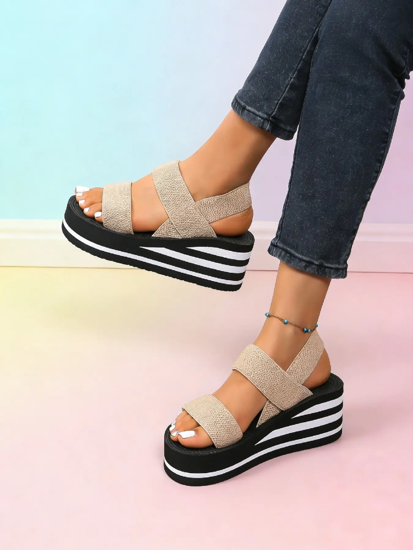 Summer fashion women's wedge platform sandals, Fashionable wedge shoes, featuring a comfortable back strap design, thick and soft casual sandals, perfect for summer vacations, the beach, and casual outfits, Crisscross Strap Sandals