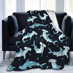 Hammerhead Shark Blanket for Kids Teens Adults Soft Fleece Throw Blanket Cozy Bed Blanket King Size for Couch Bed Travel CampingThanksgiving Father's Day Suitable for holiday gifts for family and friends A quilt suitable for summer