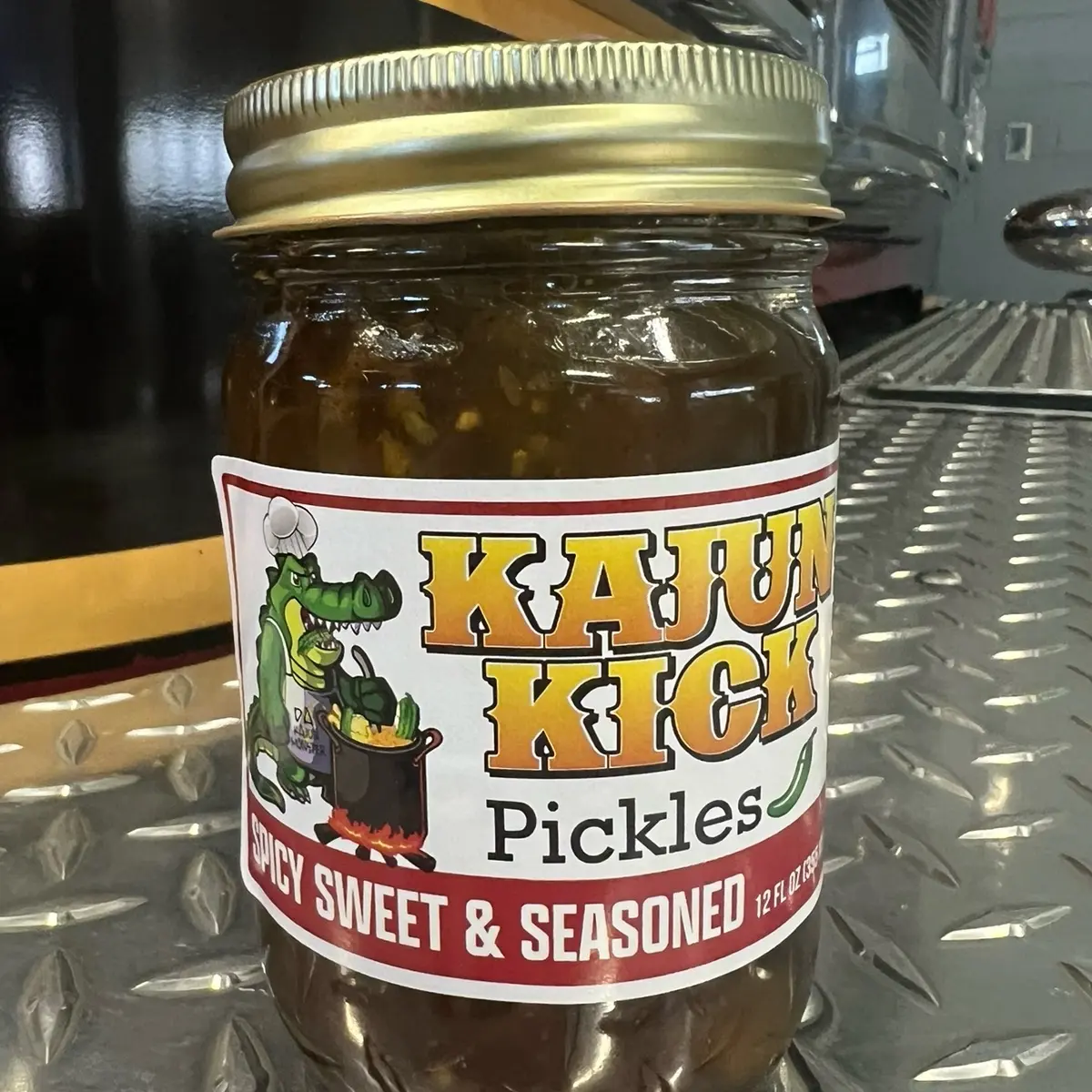 Kajun kick spicy sweet pickles