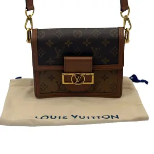 Pre-owned Louis Vuitton Reverse Monogram Dauphine BB Crossbody Bag