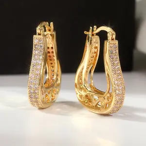 Elegant Water Droplet Earrings with Golden Hollow Buckles Fully Studded with Diamonds for Daily Commuting and Banquets