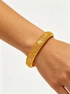 Golden Color Filigee Cloud Design Bangle, Hollow Out Vintage Chinese Style, Casual Copper Alloy Bangle for All Seasons