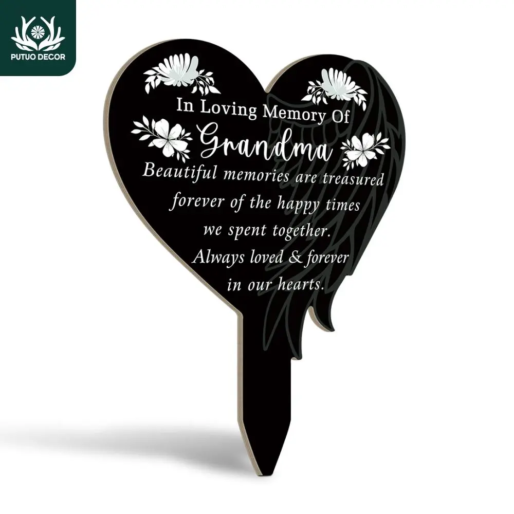 PUTUO DECOR Outdoor Ground Stake, Heart Shape Design Garden Decor, Universal Ground Stake for Home Farmhouse Garden Lawn Patio Courtyard
