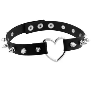 OIDEA Women's Punk-Studded Heart Choker Necklace, Adjustable Faux Leather Goth Collar, Halloween Cosplay Statement Jewelry, Punk-Studded Necklaces