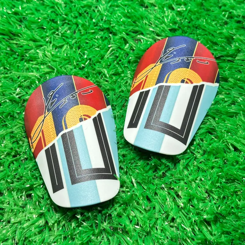 Standard Leg Guard Pad 10x6cm, Shin Guards, Comfortable Fit Design, Suitable for Adults & Teens, Ideal for Sports Protection