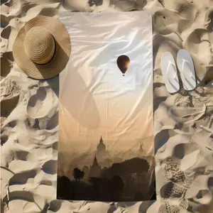 1 piece Sunrise hot air balloons in Bagan, Myanmar themed beach towel - All-season comfortable flannel blanket, modern design style, suitable for sofas and beds, digitally printed pattern, super soft and warm, 100% polyester material, machine