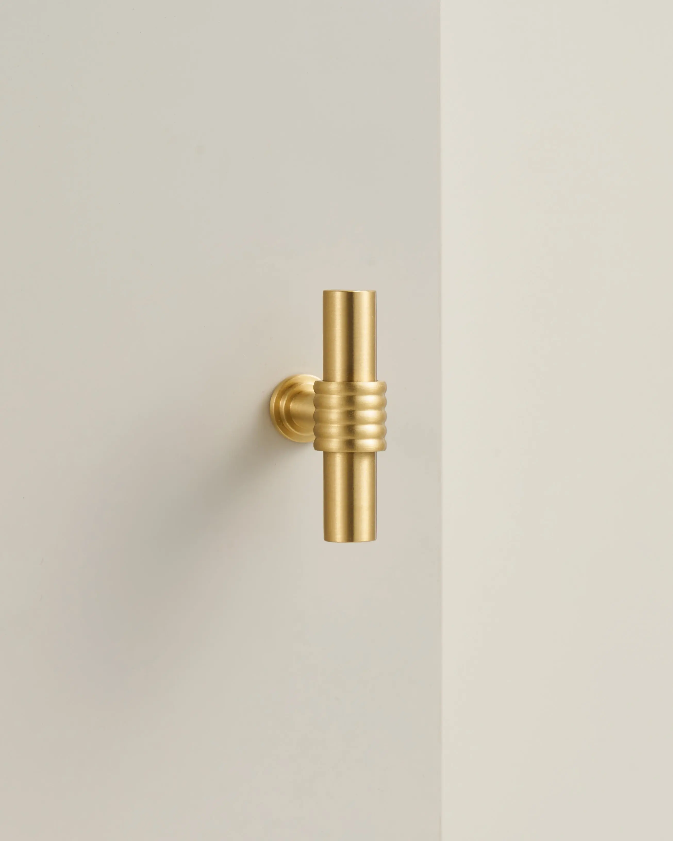 RIVINGTON RIBBED T-BAR CABINET KNOB