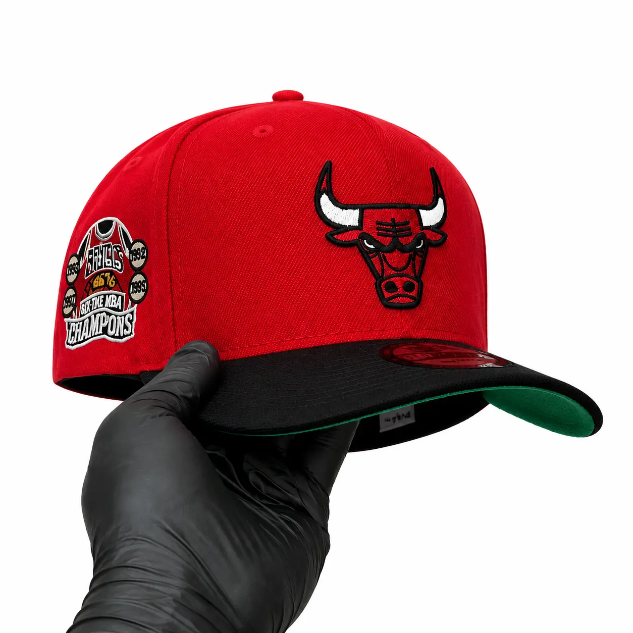 New Era Chicago Bulls Red 9FORTY Adjustable Hat Embroidered Bull Logo Basketball Sports Cap Classic Streetwear Hip Hop Style Baseball Hat for Men Women