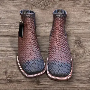 Botin Petatillo Crazy Brandy Black Cherry - Stylish Woven Design for Everyday Comfort
